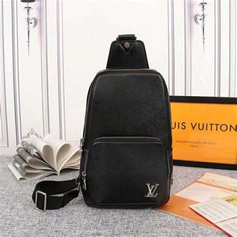 pouch louis vuitton uomo|Men's Leather Pouches .